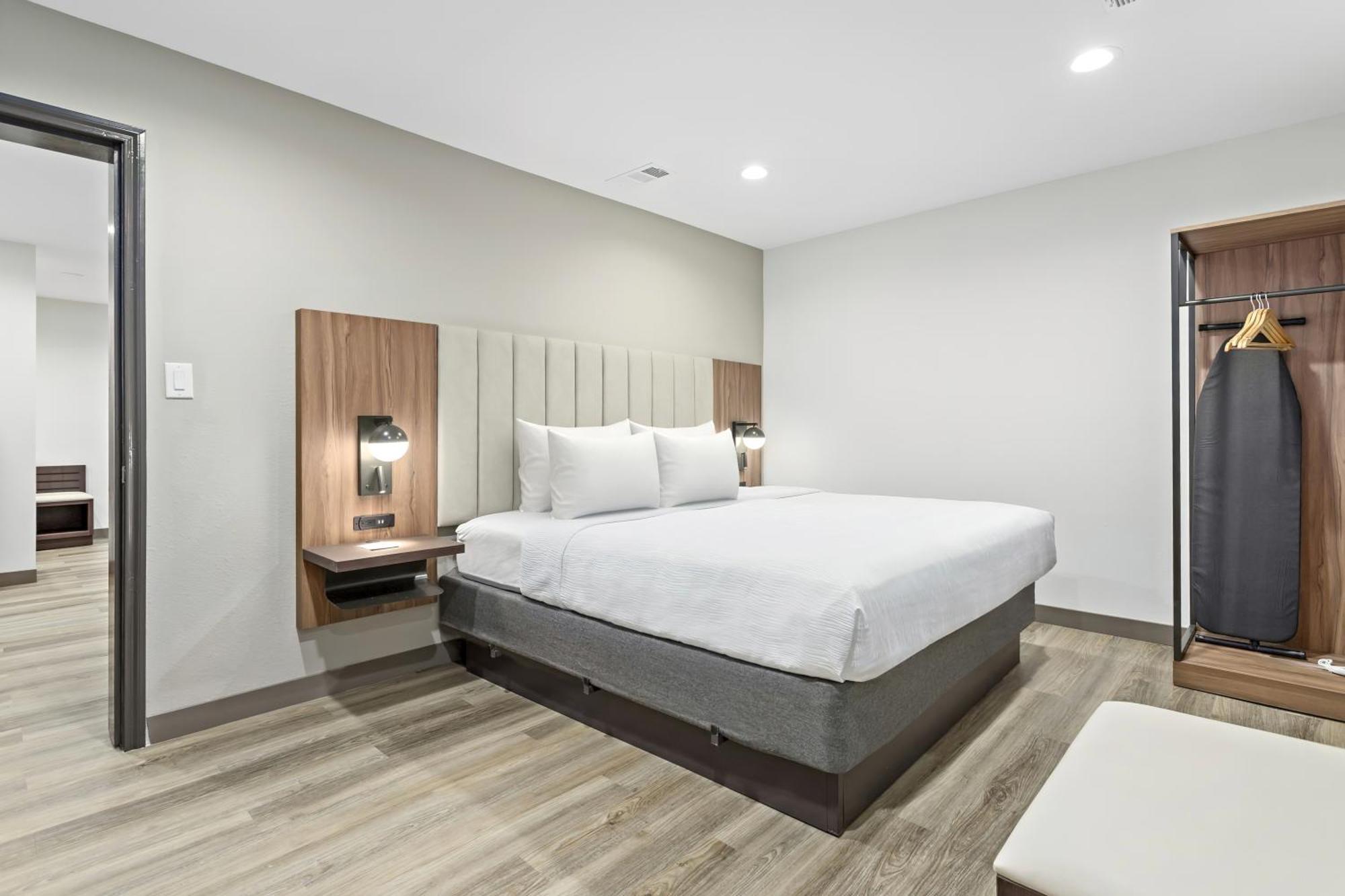 Baymont By Wyndham Hotel Beaumont