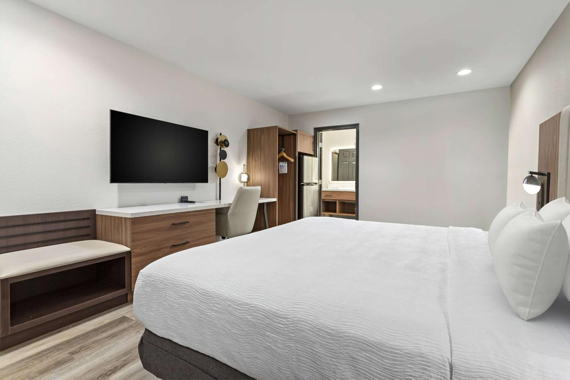 Hotel Baymont By Wyndham Beaumont