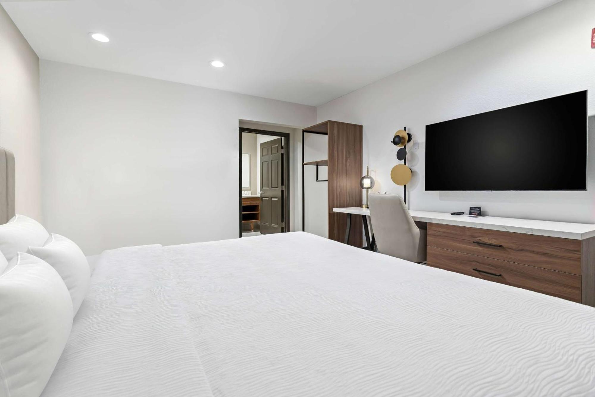 Hotel Baymont By Wyndham Beaumont